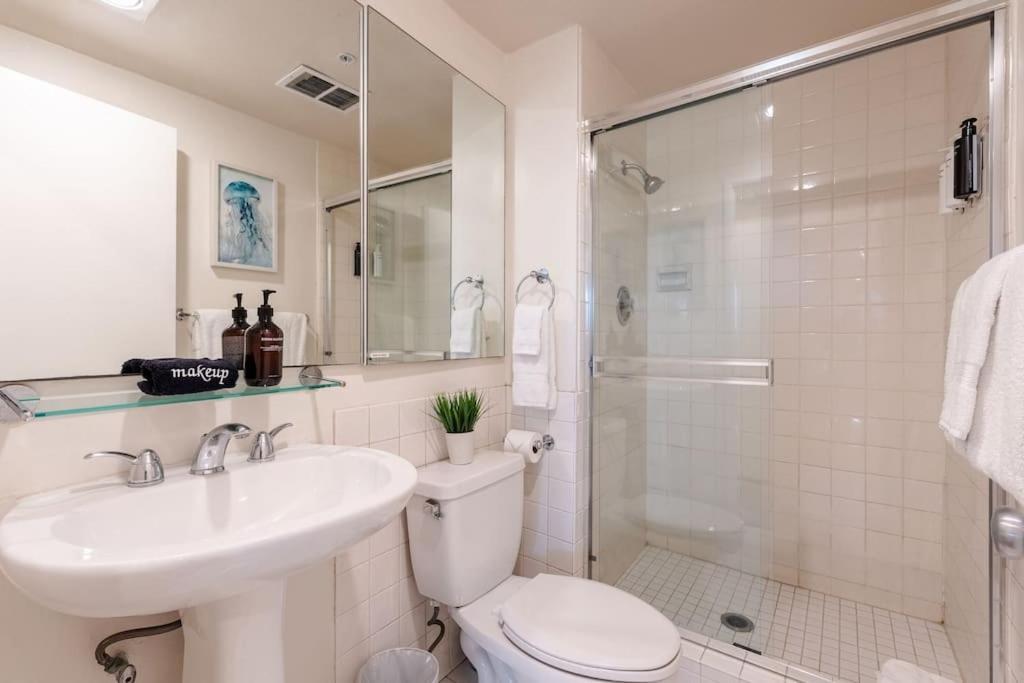 Sur La Mer, Beachfront, Tidal Pools Apartment